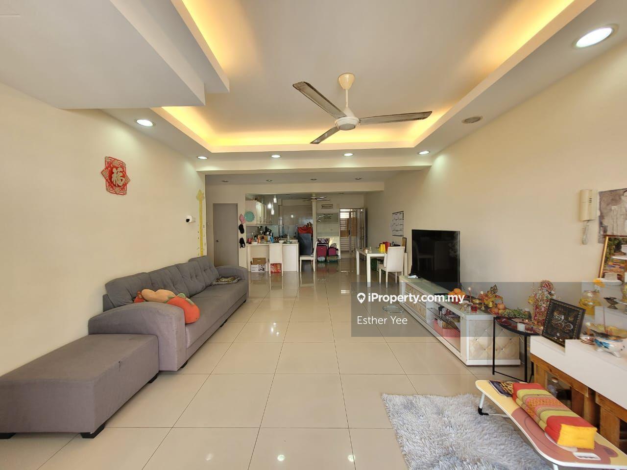 Below Market - Duplex Unit - Renovated - Fully-Furnished -1915sqft 