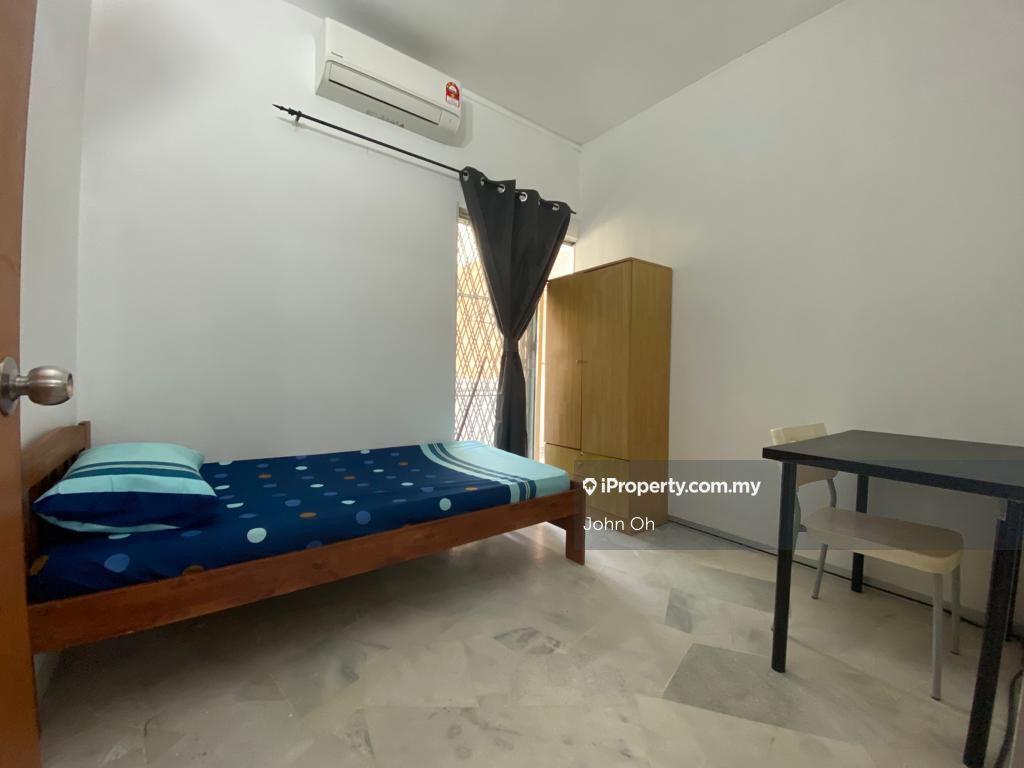 Subang jaya ss15 my place apartment freehold 4r2b1cp furnish for Sale 