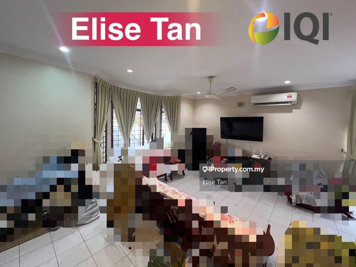 Rare in market near to wet market cafe restaurant aeon