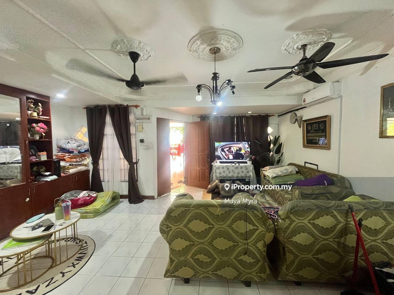 For Sale 2 Storey Terrace House Taman Dahlia Salak Tinggi Sepang