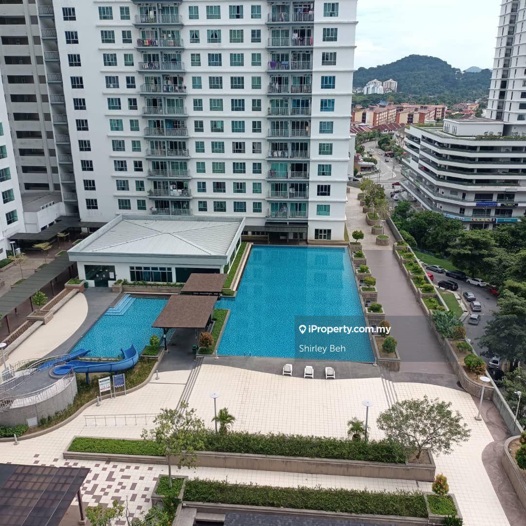 2 Car Parks ,Pool view
