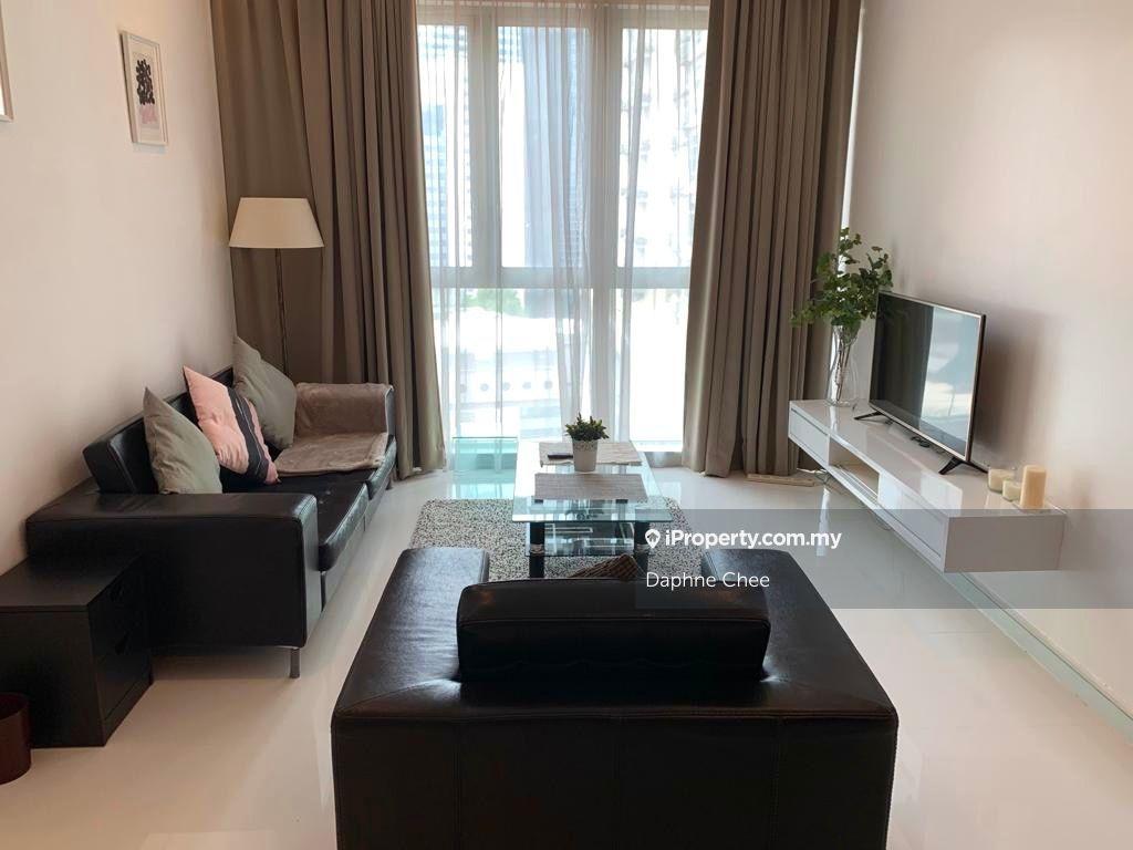 Well maintained and quiet facing unit. 