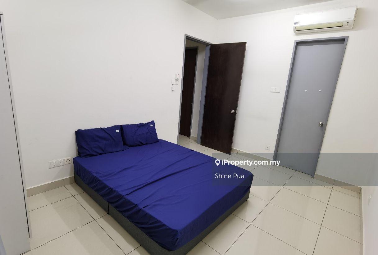 Room Only KL Traders Square Room For Rent