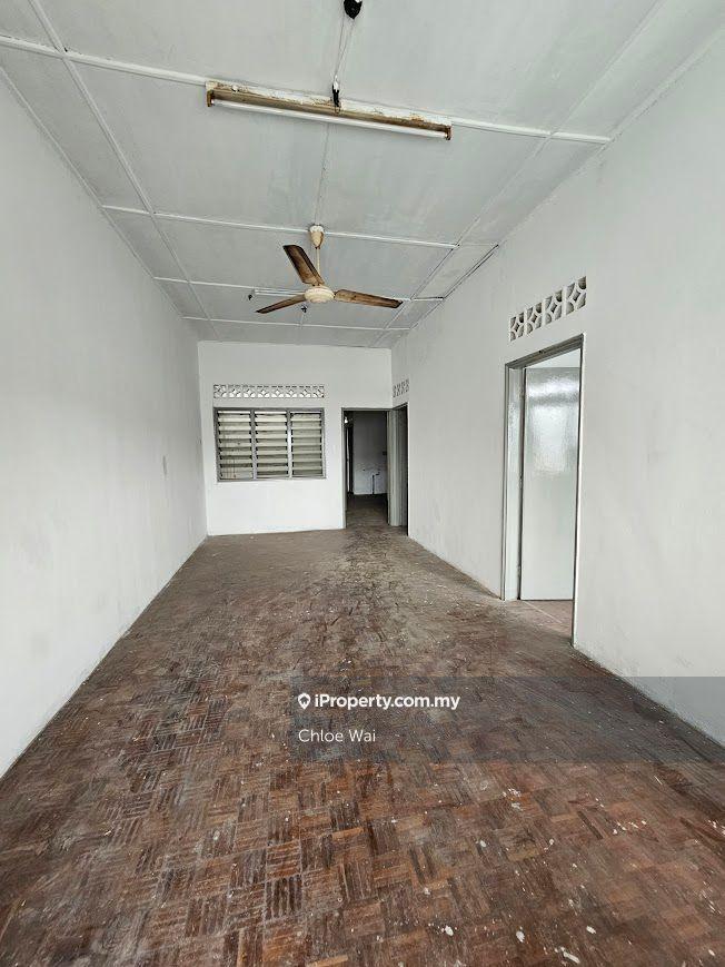 Single Storey @ Happy Garden