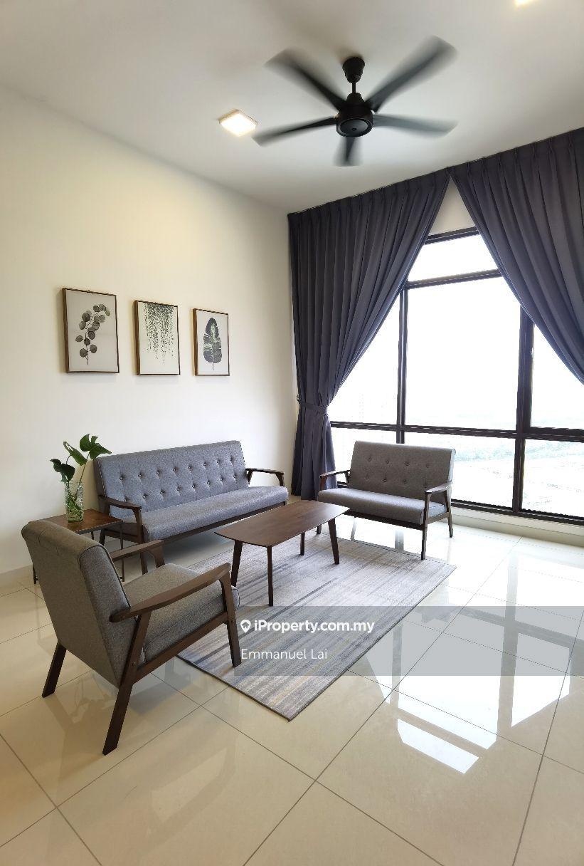 Well Kept Unit Furnished 