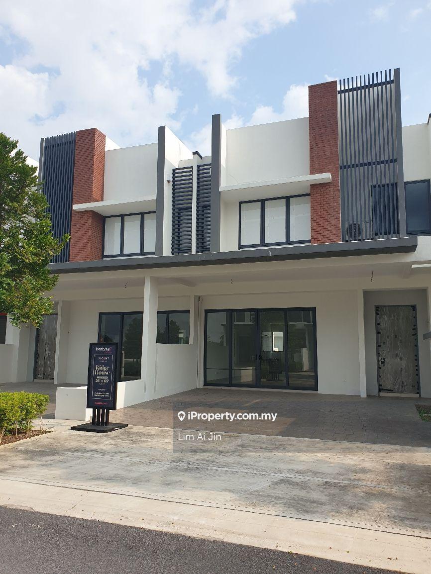 Brand new 2 storey superlinked house