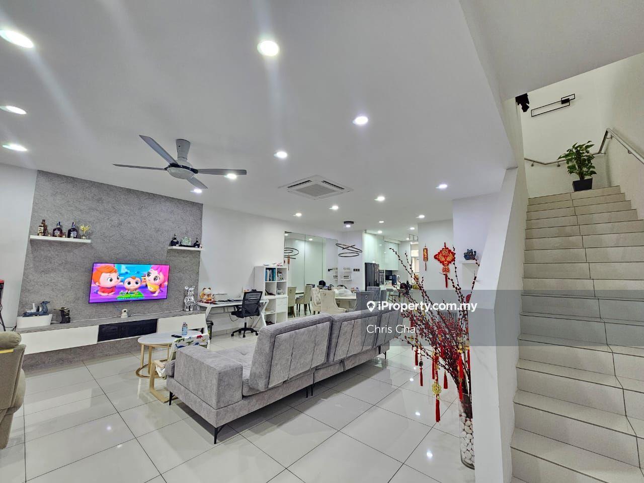 2 Storey Terrace House @ D Infiniti Bandar Damai Perdana
