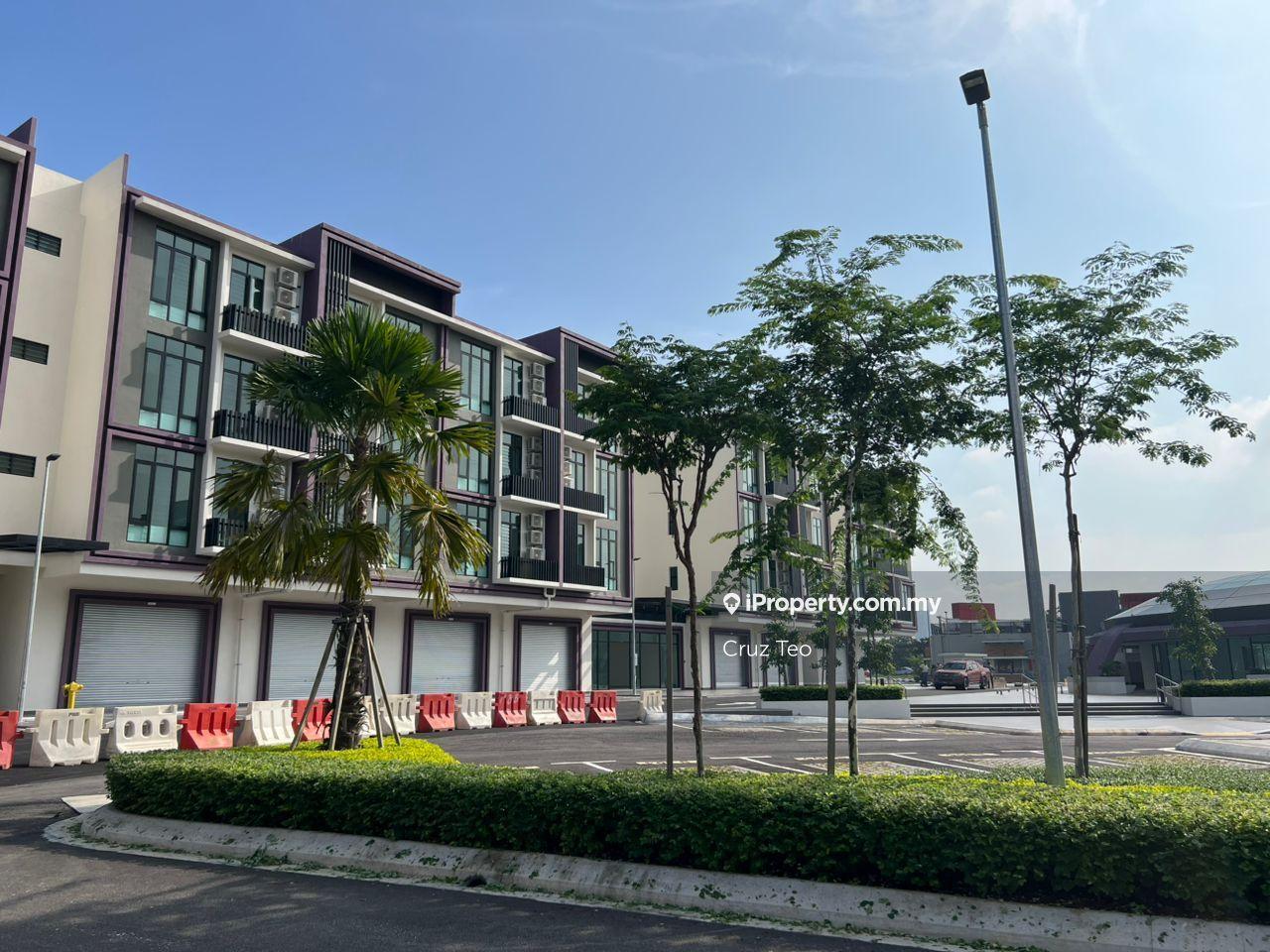 Shoplot Intermediate Gf @ Edusphere, Cyberjaya