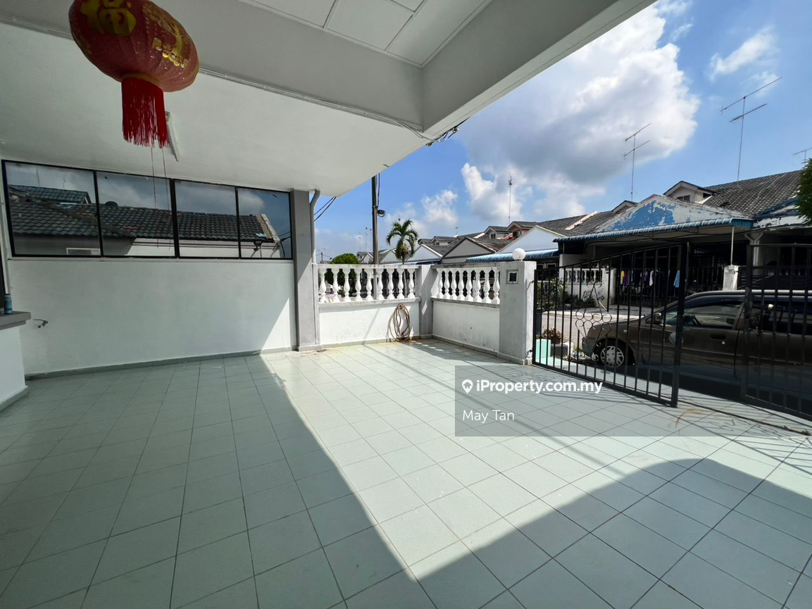 Single storey end lot/Taman sri kluang