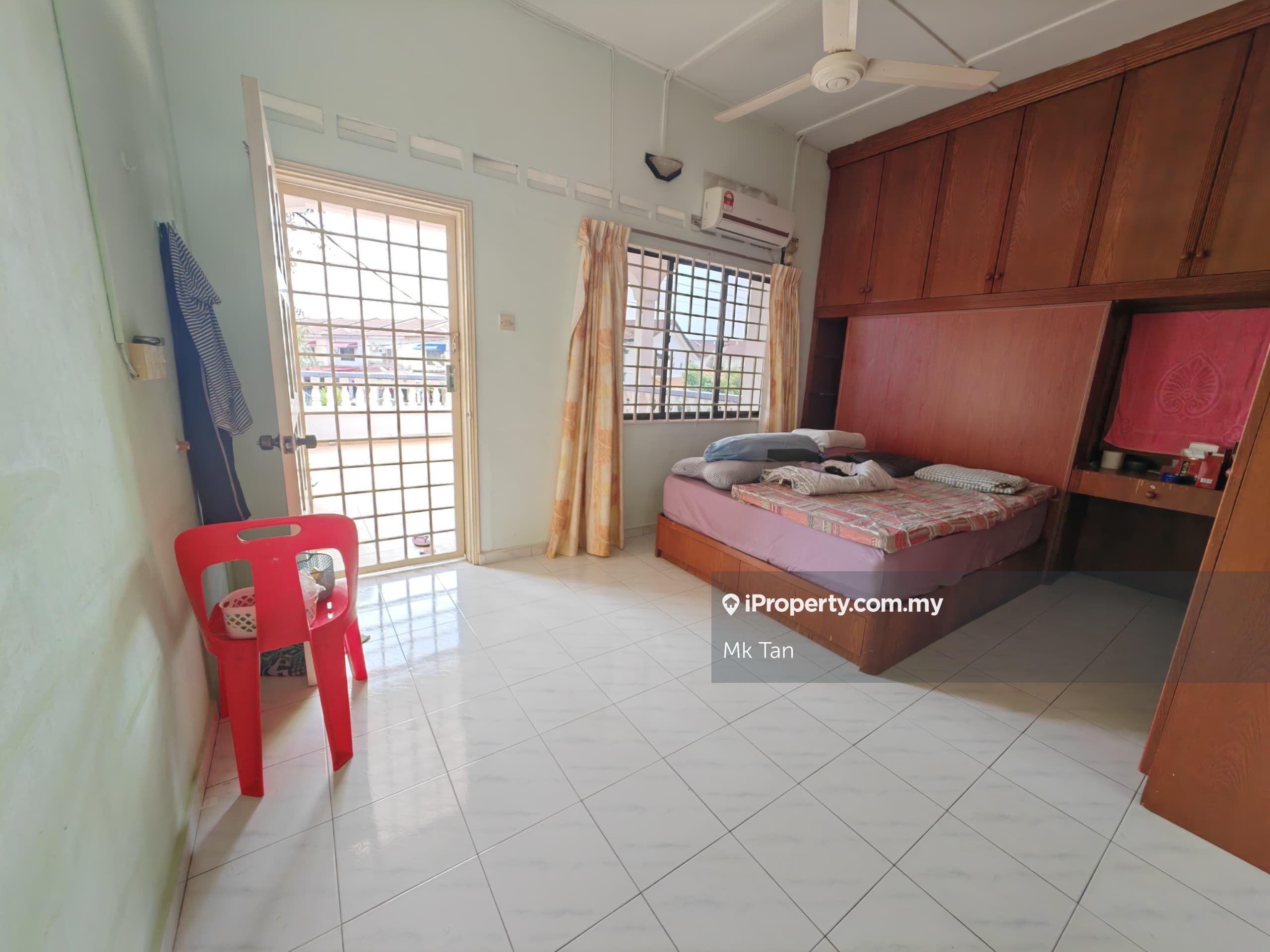 Double Storey Terrace (Intermediate) House @ Taman Desa Duyung, Melaka