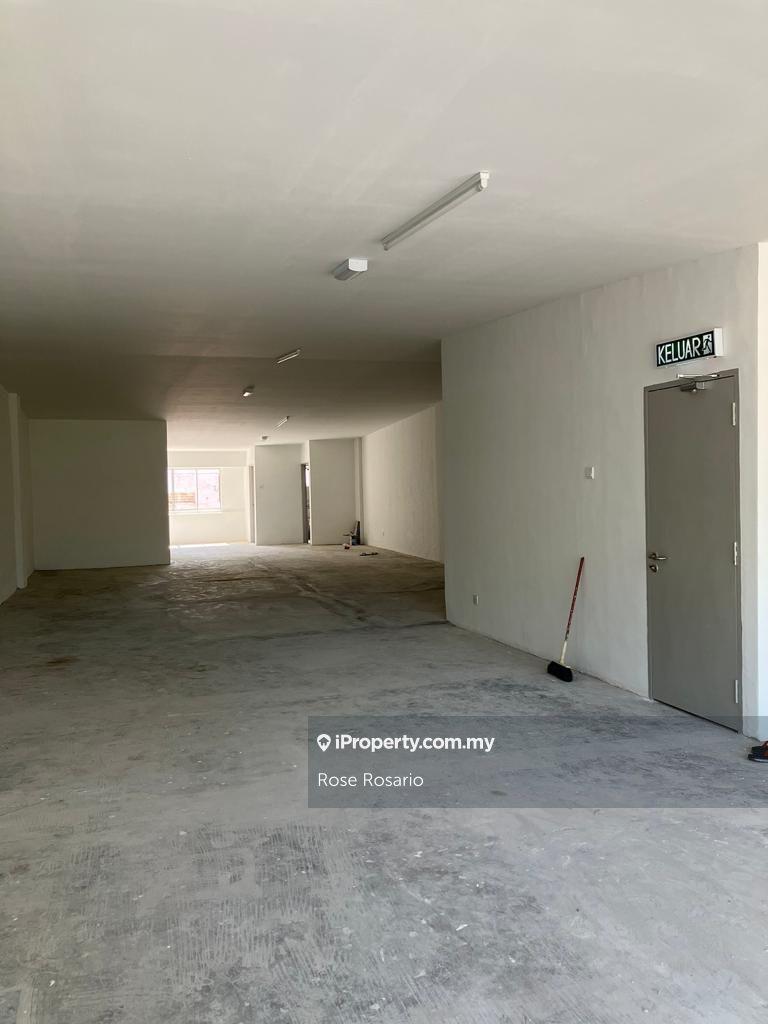 Rm4,500 For Rent Shop Lot Bandar Sunway Subang Jaya.