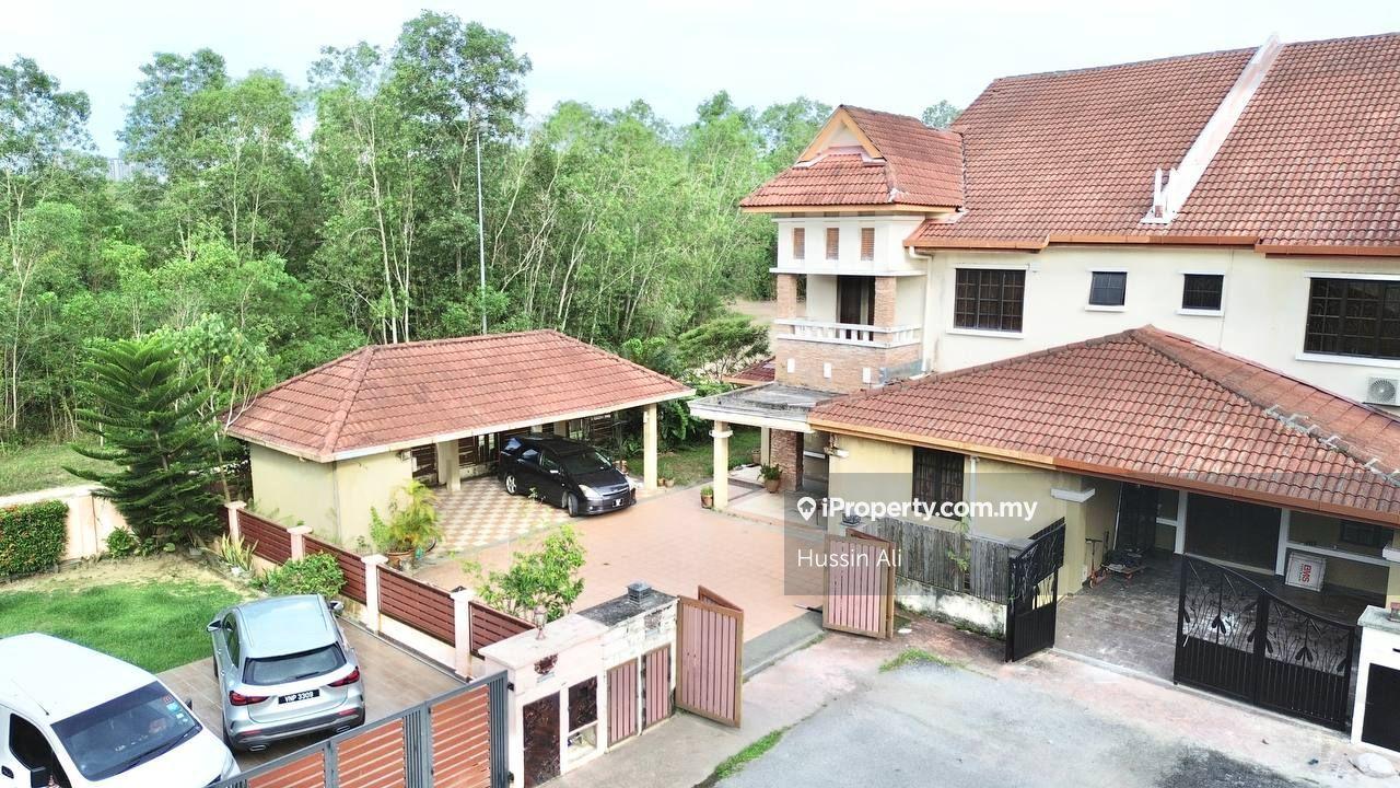 Corner Cheapest, Double Storey Semi D, Bandar Nusaputra, Puchong