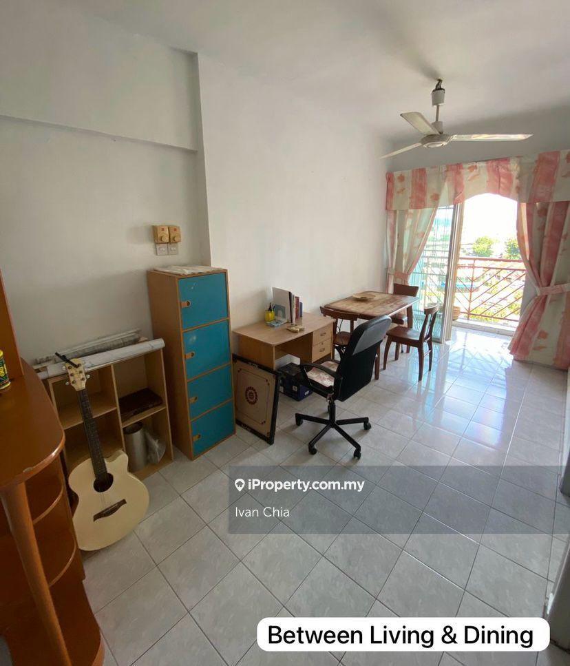 Renovated kitchen cabinet with furnished, Except no Freeze only