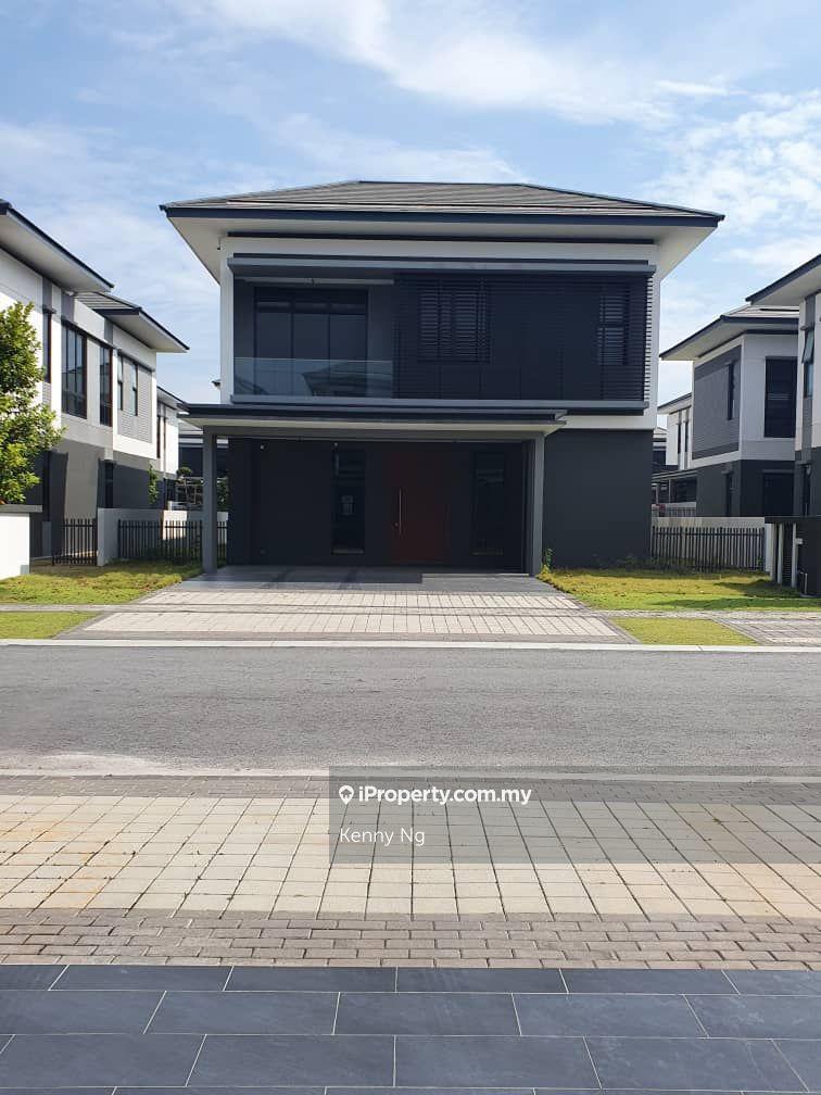 2 Storey Bungalow Unit For Sale