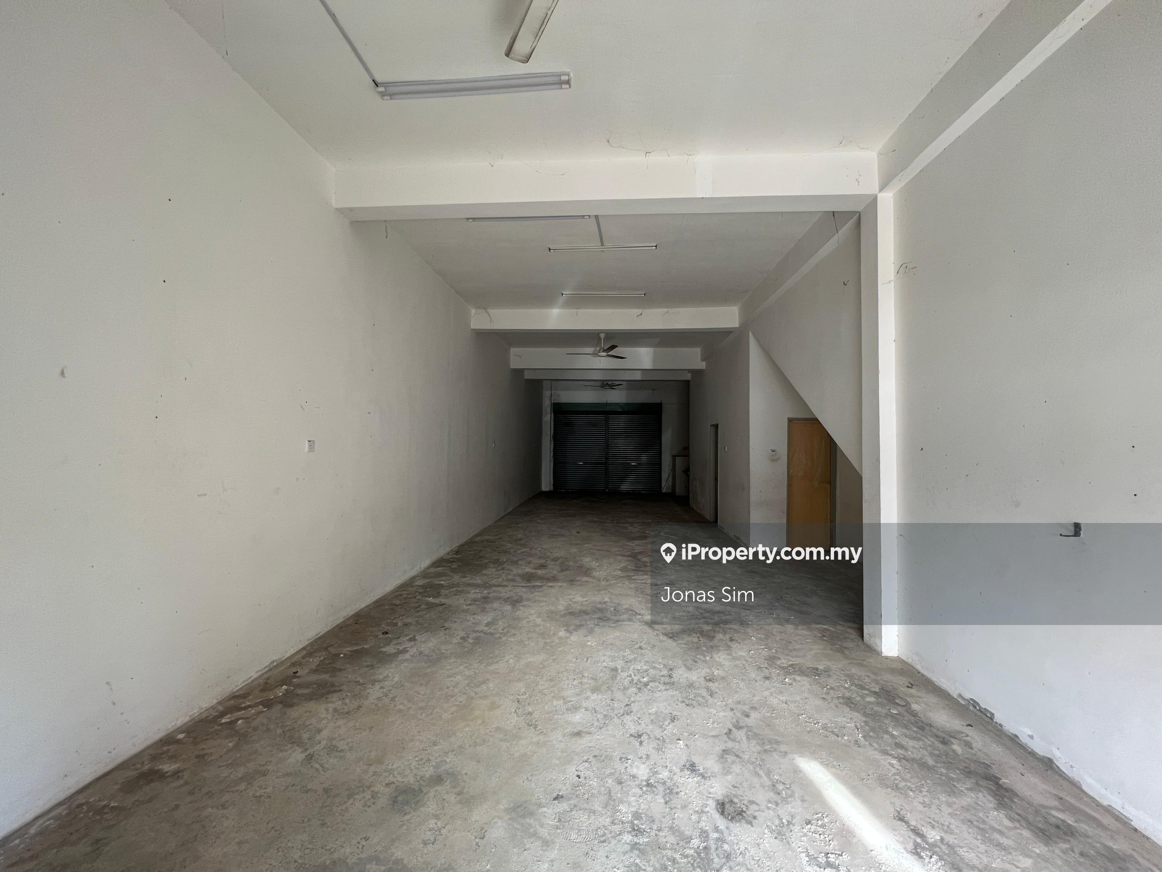 Kuala Selangor 2 Storey Shop Lot For Rent