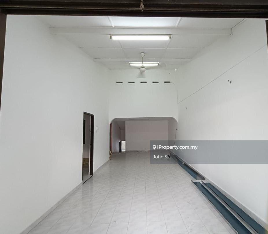 For Rent - Single Storey Terrace House @ Taman Abad, Johor Bahru