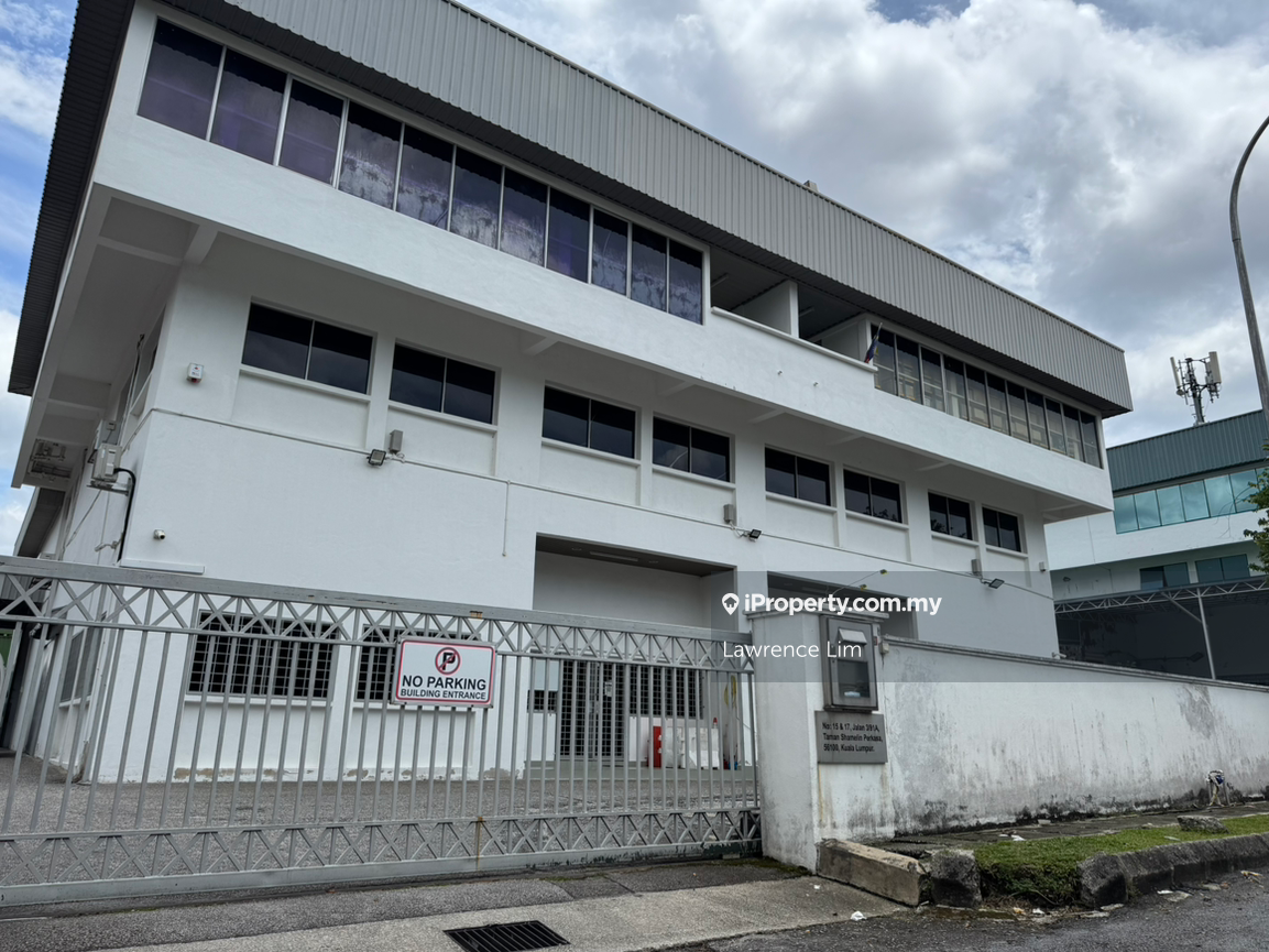 2.5 storey Semi-D Factory with big land size & best price