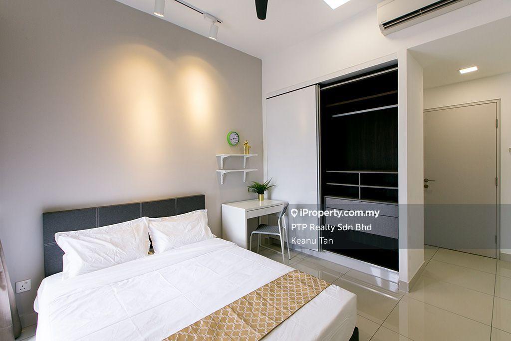 Fully Furnished Special Unit with 3 Carparks, Linked to MRT Kg Selamat