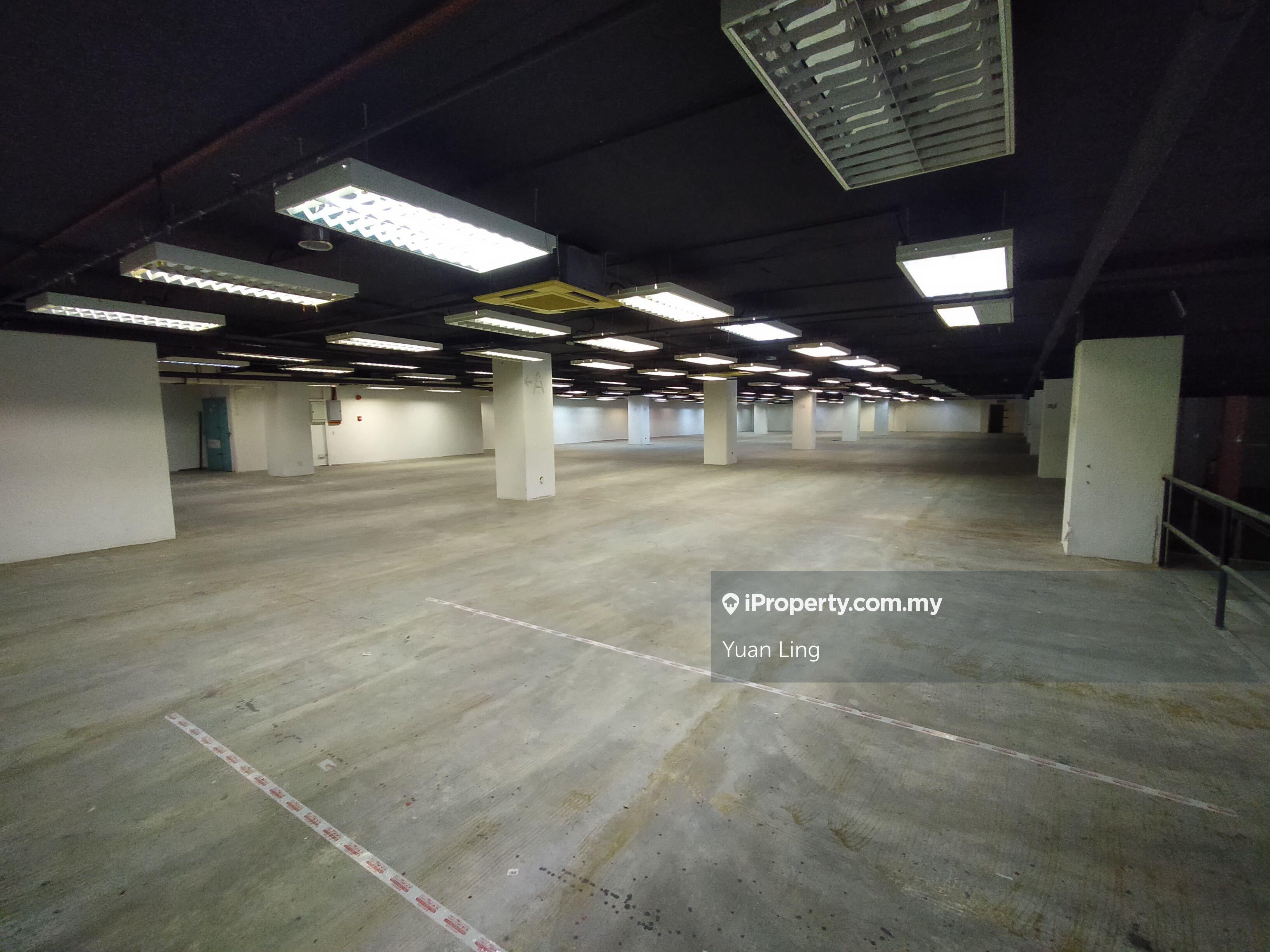 Ground Floor Shop South City Plaza for Rent