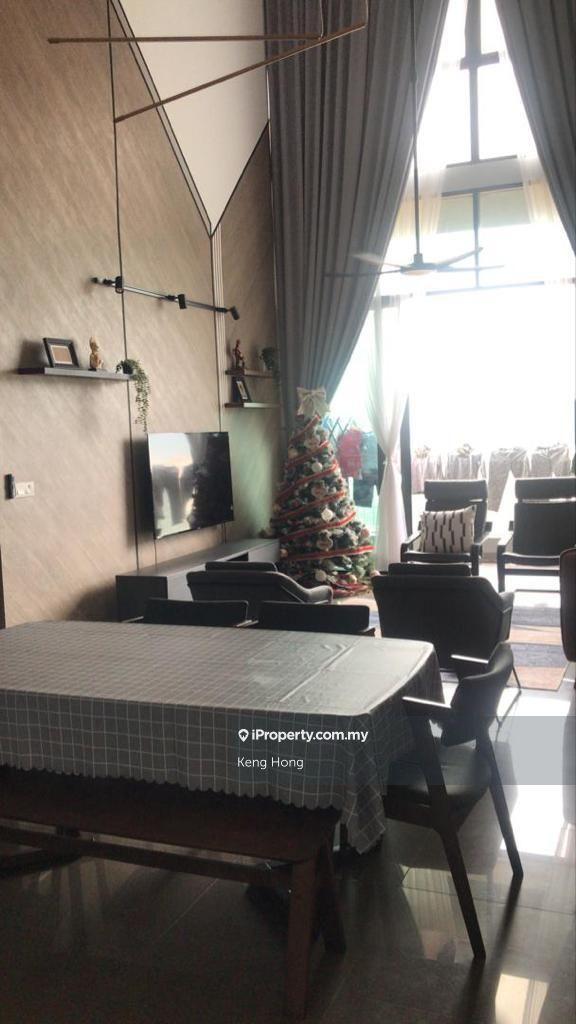 Azelia Residence Sri Damansara, High Ceiling, Mid Floor Renovated Unit