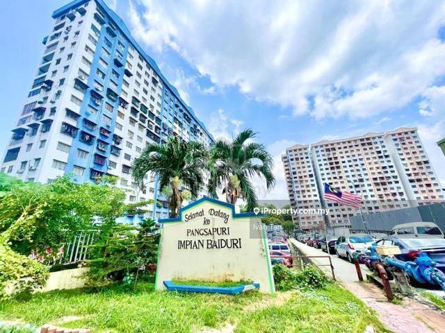 Good Location @ PJ Impian Baiduri Apt, ROI 6%, downstairs with Shops