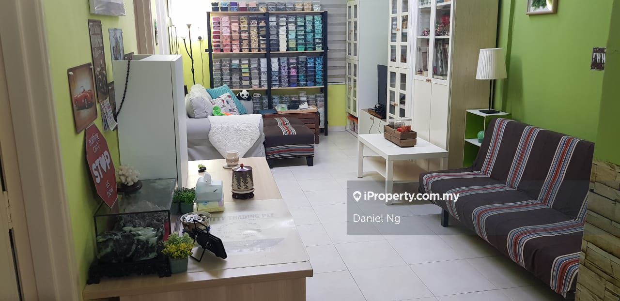 Jalan Setia Balakong Shop Apartment 