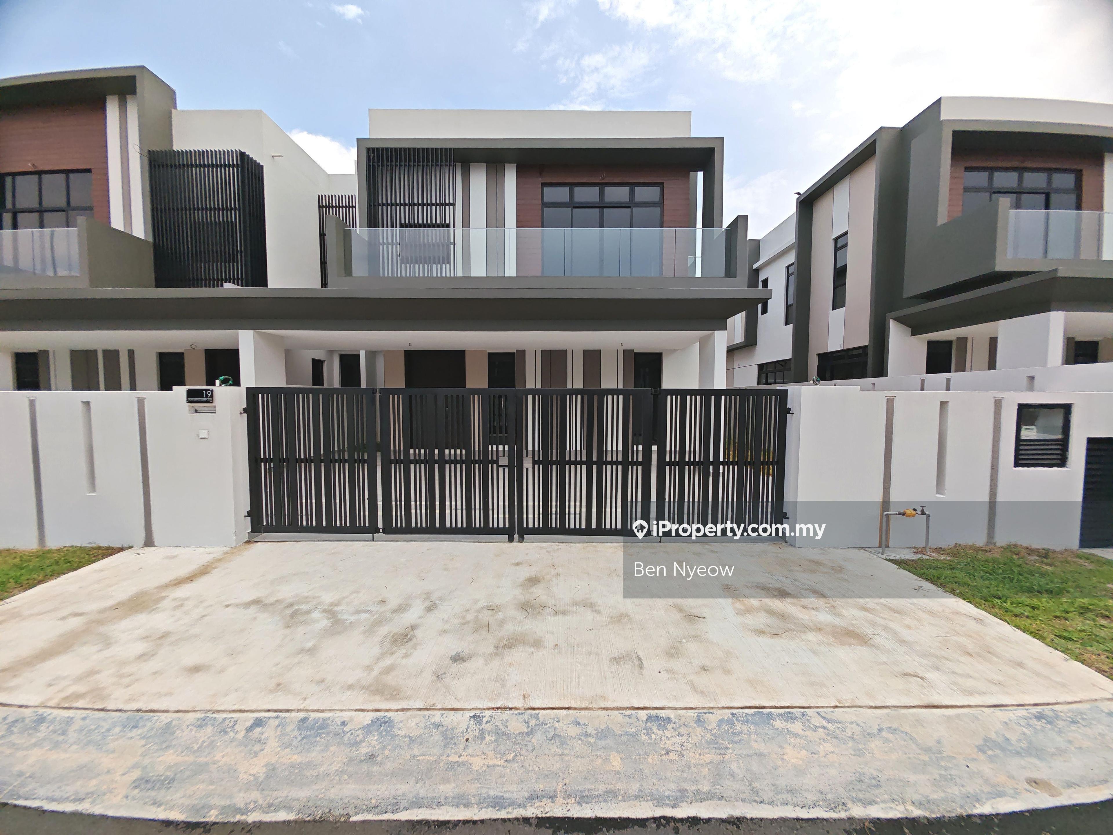 Taman Danga Sutera Double Storey Semi Detached House (Brand New House)