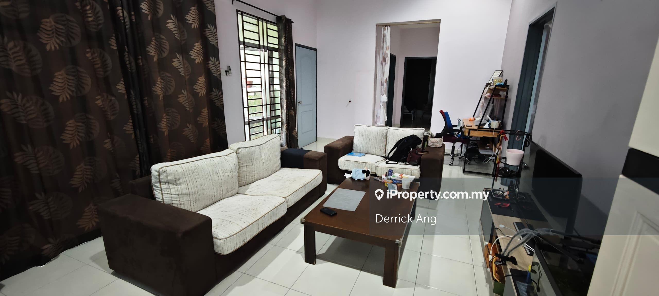 End Lot Single Storey @ Jalan Makyong 4c , Bandar Bukit Raja