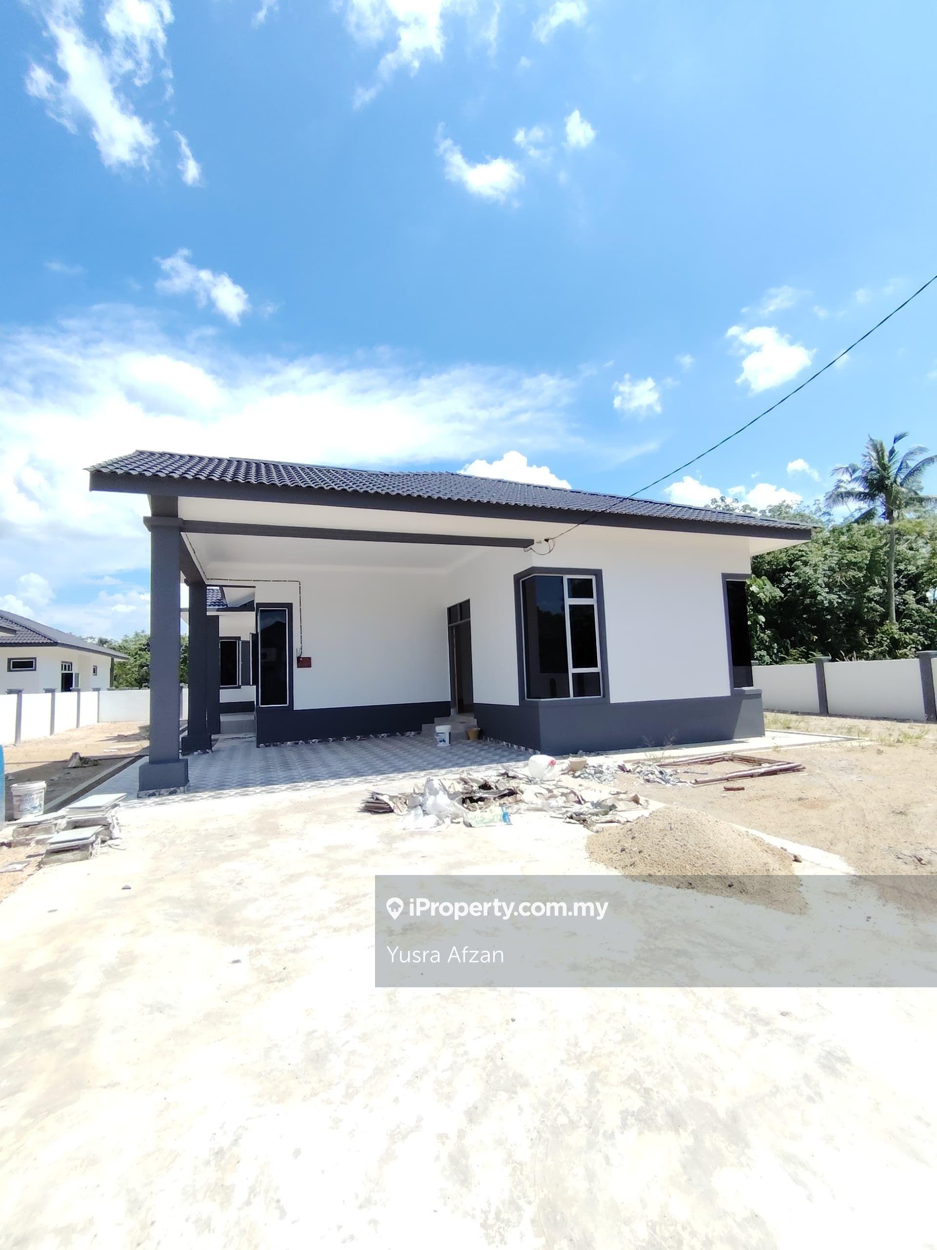 Banglo Baru Batu 8 Batang Merbau Tanah Merah Kelantan