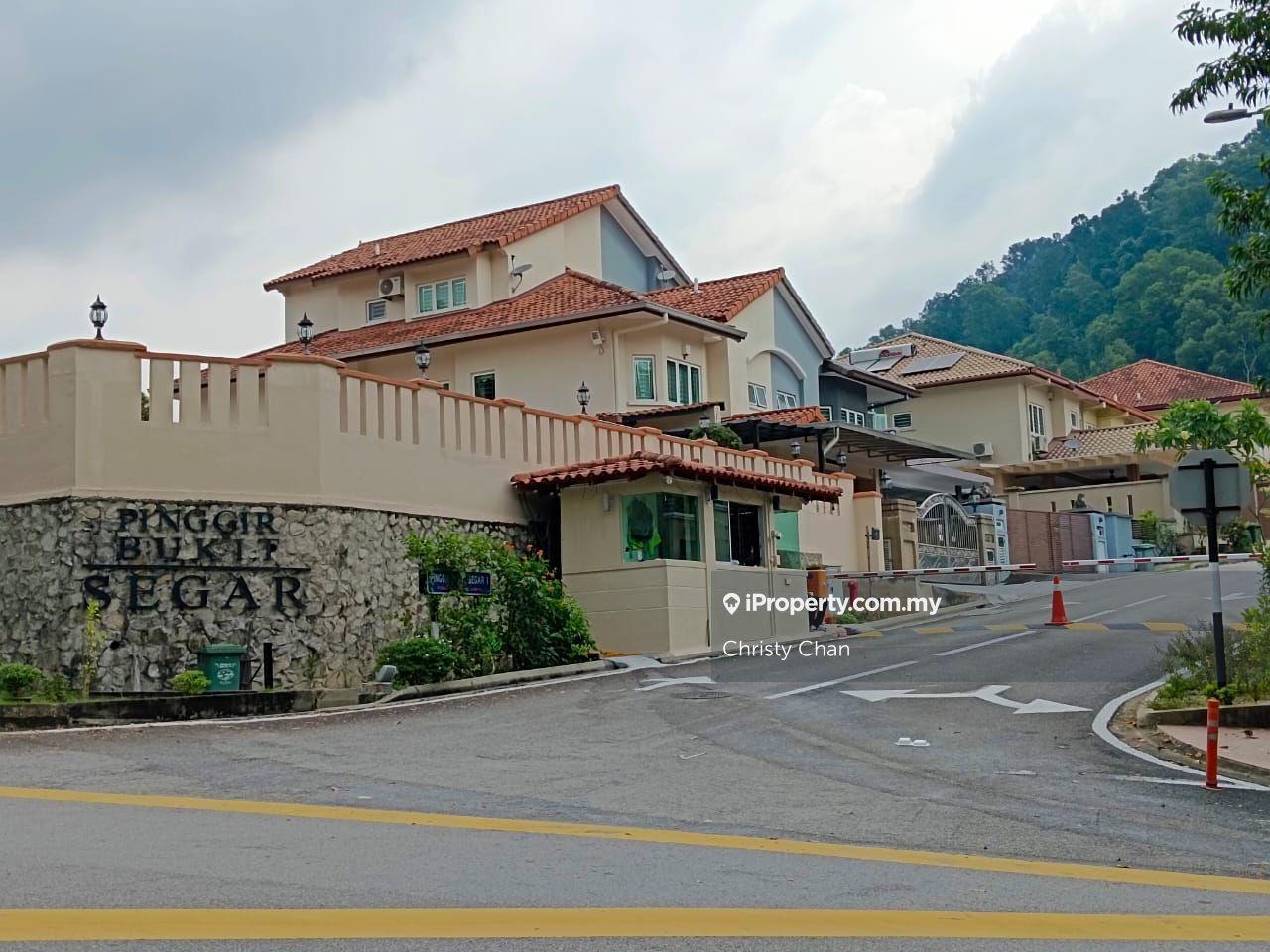 Taman Bukit Segar 3 sty with Garden Semi D Gated and Guarded near MRT
