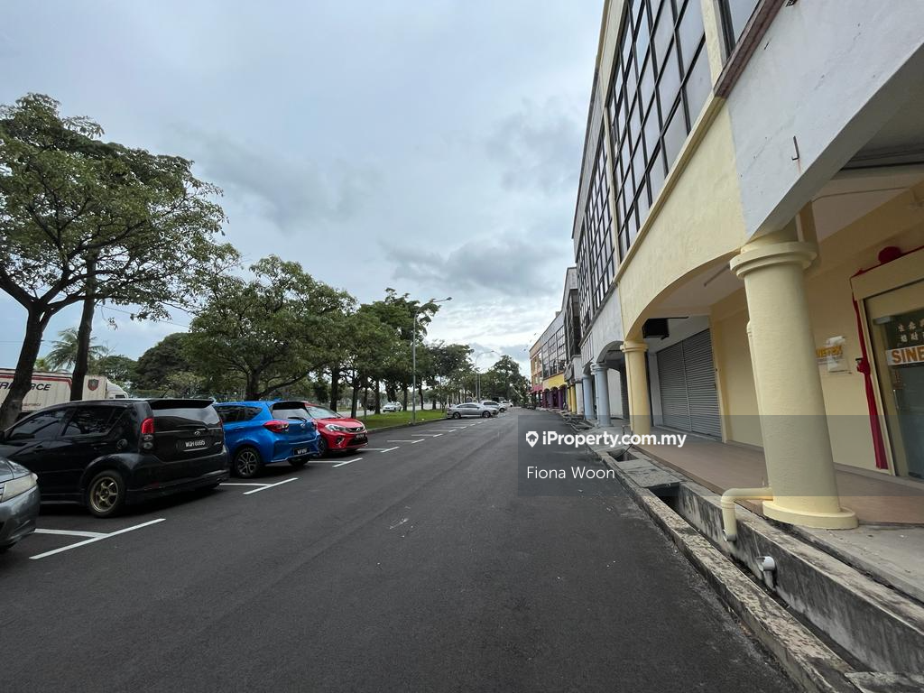3 Storey Shop Office Lot Taman Bachang Jaya Batu Berendam