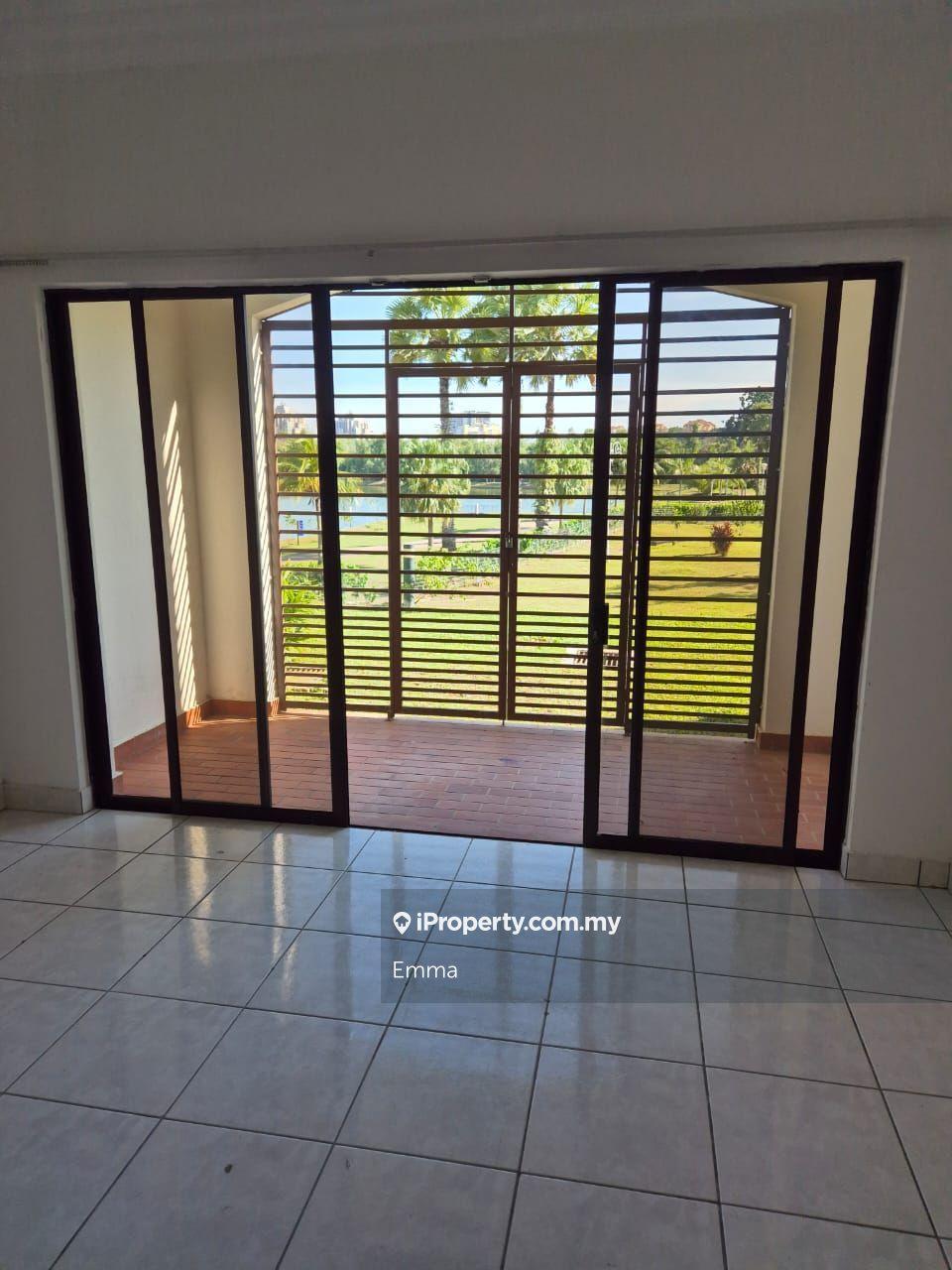 Cyber Heights Villa, Cyberjaya,3 rooms unit Ground floor , Sale Rm550k
