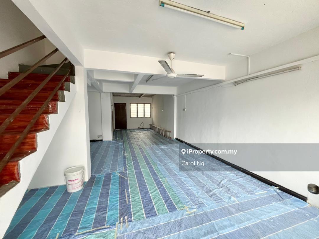 Low cost nice renovated landed house