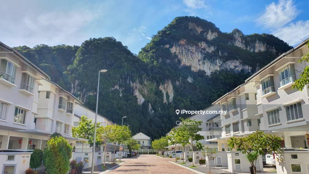 Lower monbleu townhouse for sale below market value with fully furnish