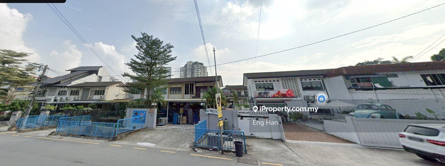 Taman United Semi-D Facing Main Road Potential for Commercial Use Sale