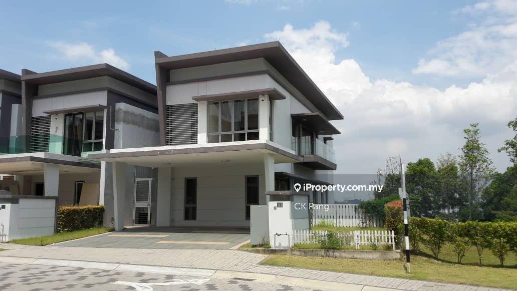Sunway Eastwood 2.5 Storey Corner on hill top nice view