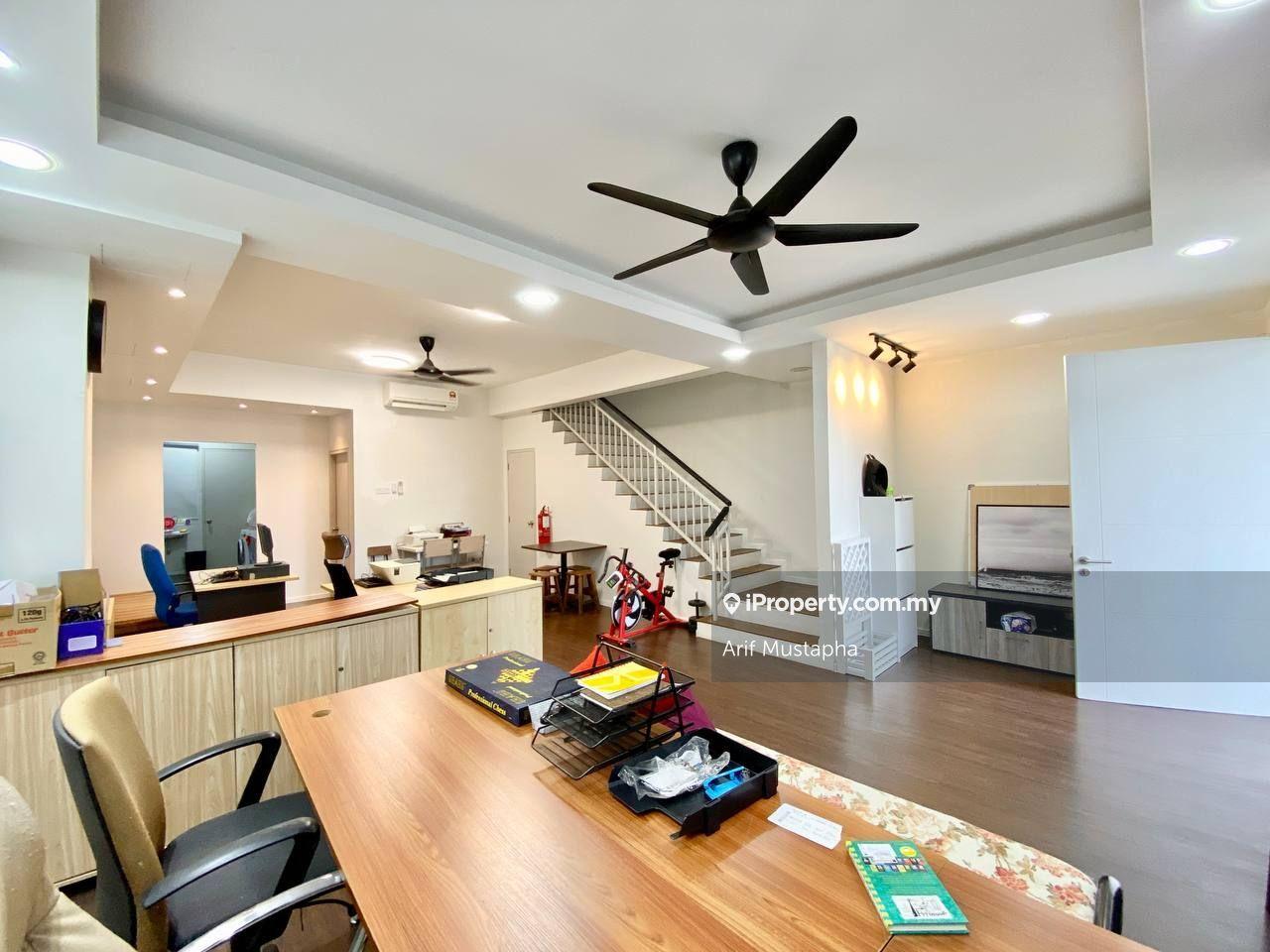 Unbeatable Value! Cheapest Double Storey in Casaview Only at Rm585k!