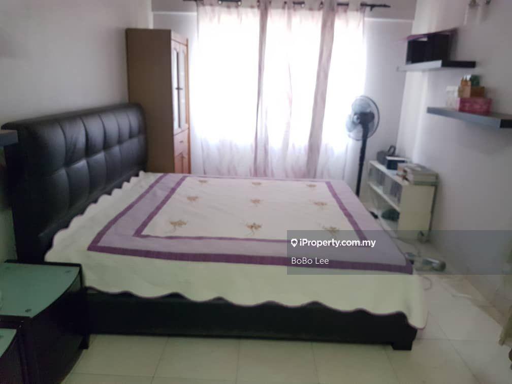 Happy Garden Gembira Park Nice Condition Condo For Sale
