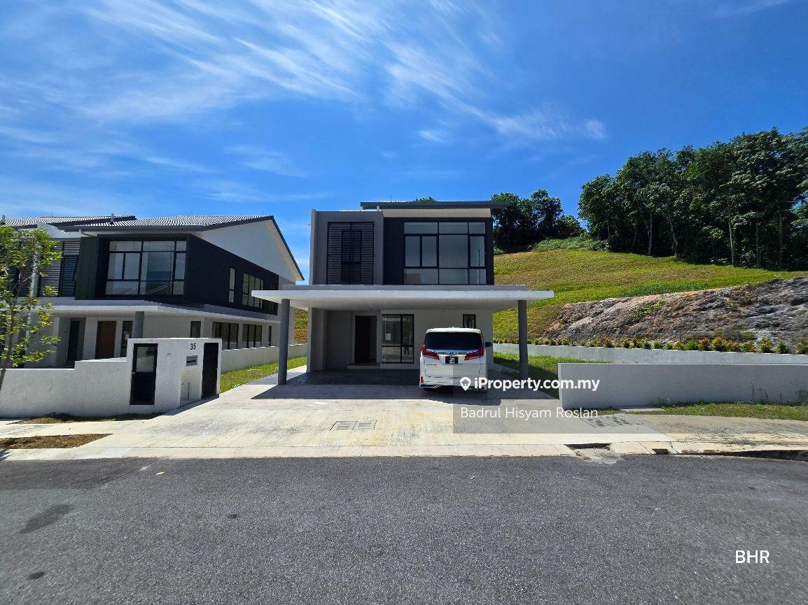 New Bungalow House Gated Guarded Bangi Ukm