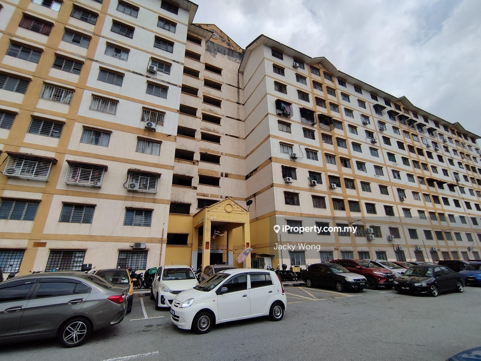 Sri Tanjung Apartment, Subang Jaya SS 16