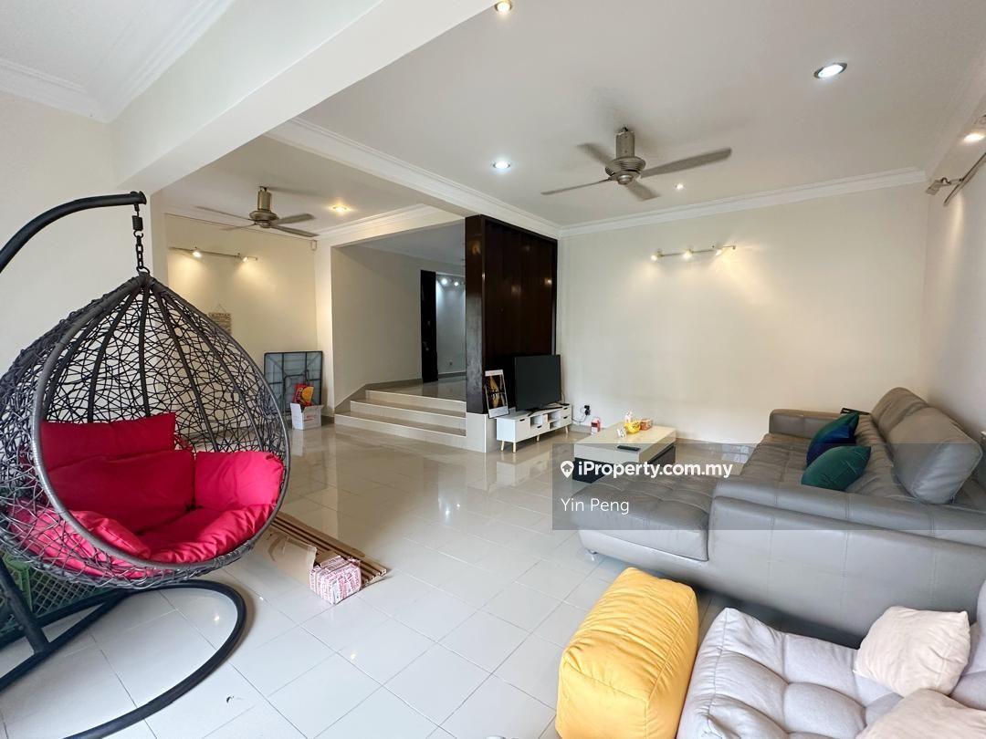 Lovely 2 Storey Home