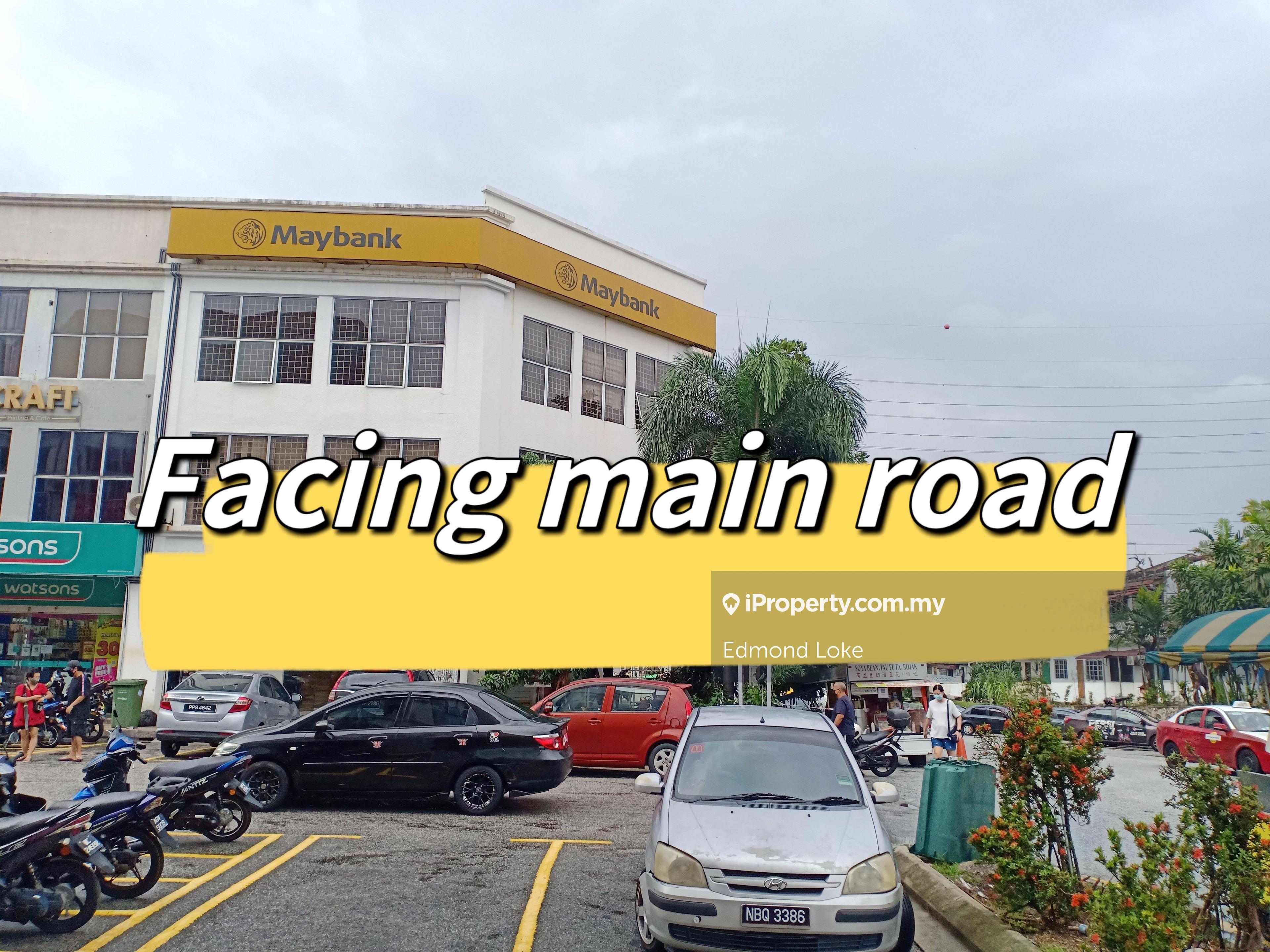 Taman Connaught 4 Sty Shop For Sell , Facing Main Road