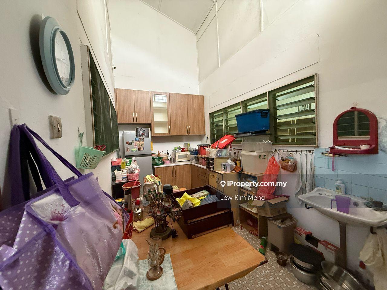 Freehold / Prime Location / Kepong Baru 1sty