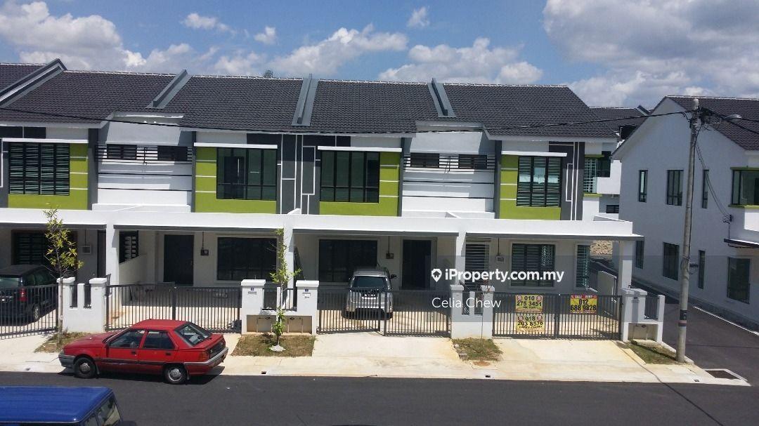 Terrace house for Sale