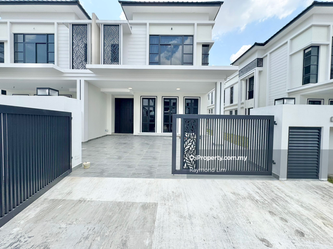 Taman Setia Tropika Palmyra Sanctuary Cluster House For Rents