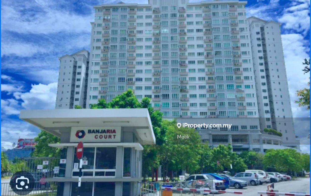 Newly painted Banjaria unit for rent
