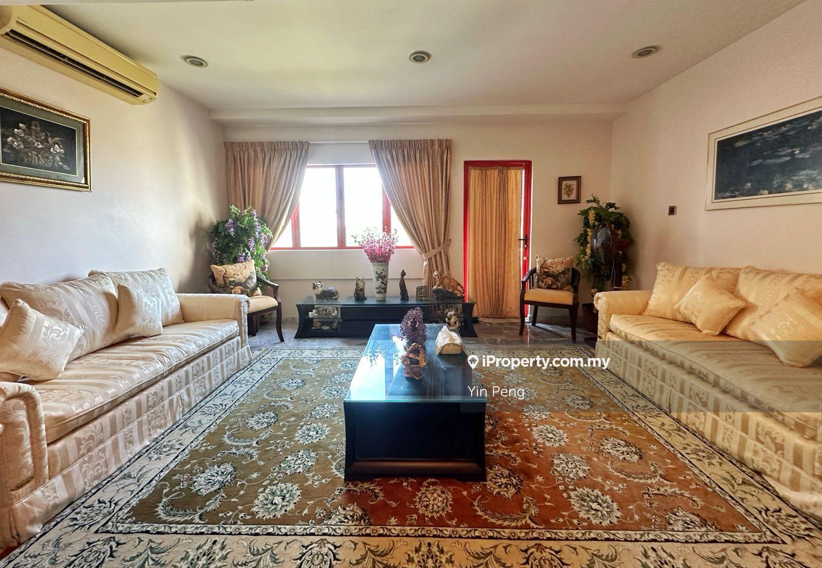 Cozy 2-Bedroom Apartment in Trellises Taman Tun Dr Ismail 