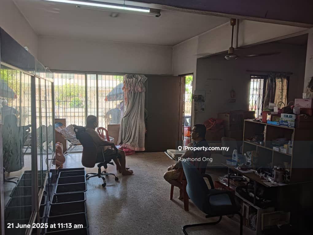 Suitable for own reno - price nego - serious seller
