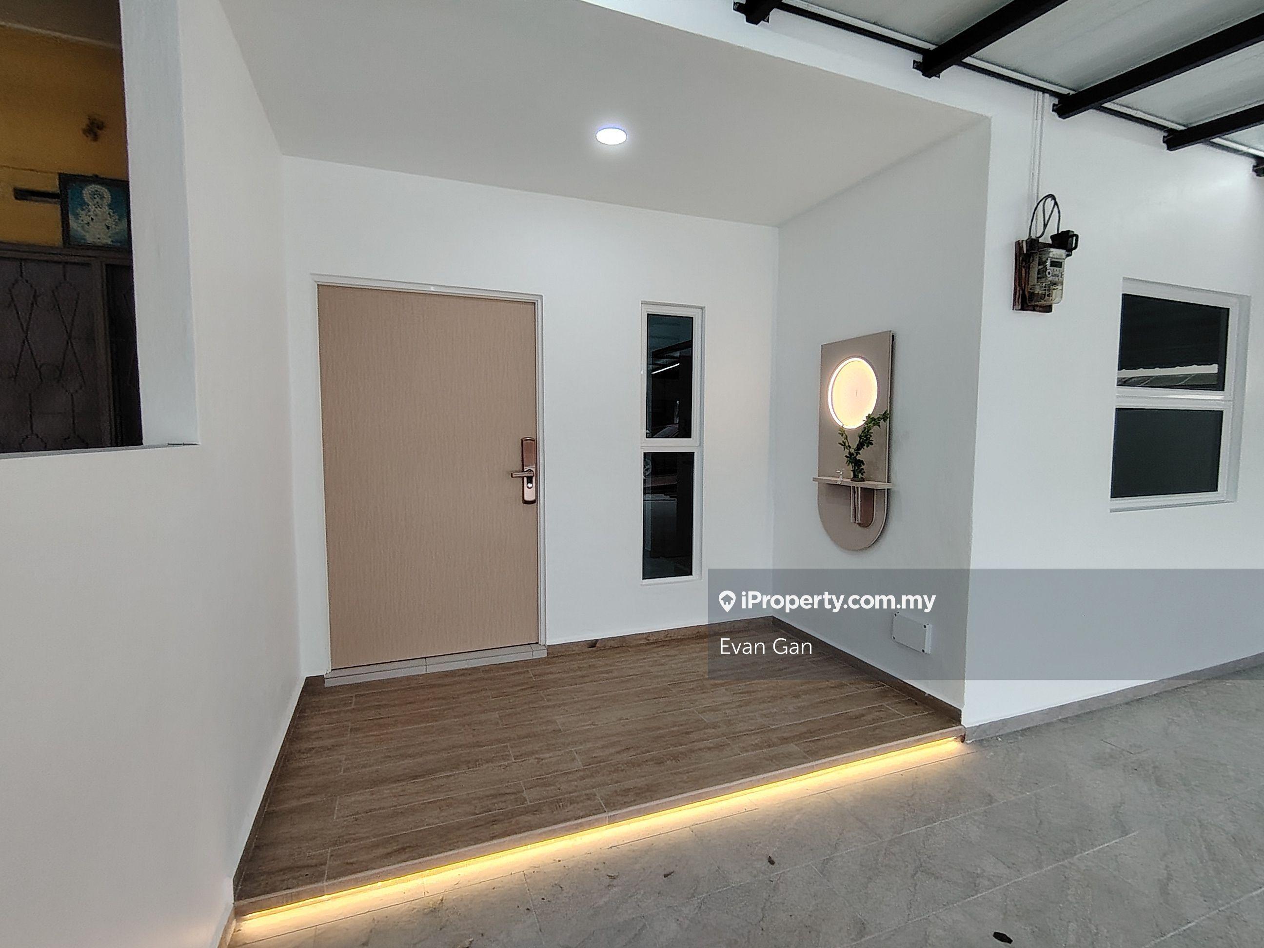 Freehold Renovated 1 Storey Taman Permata Batu Berendam Bachang Melaka