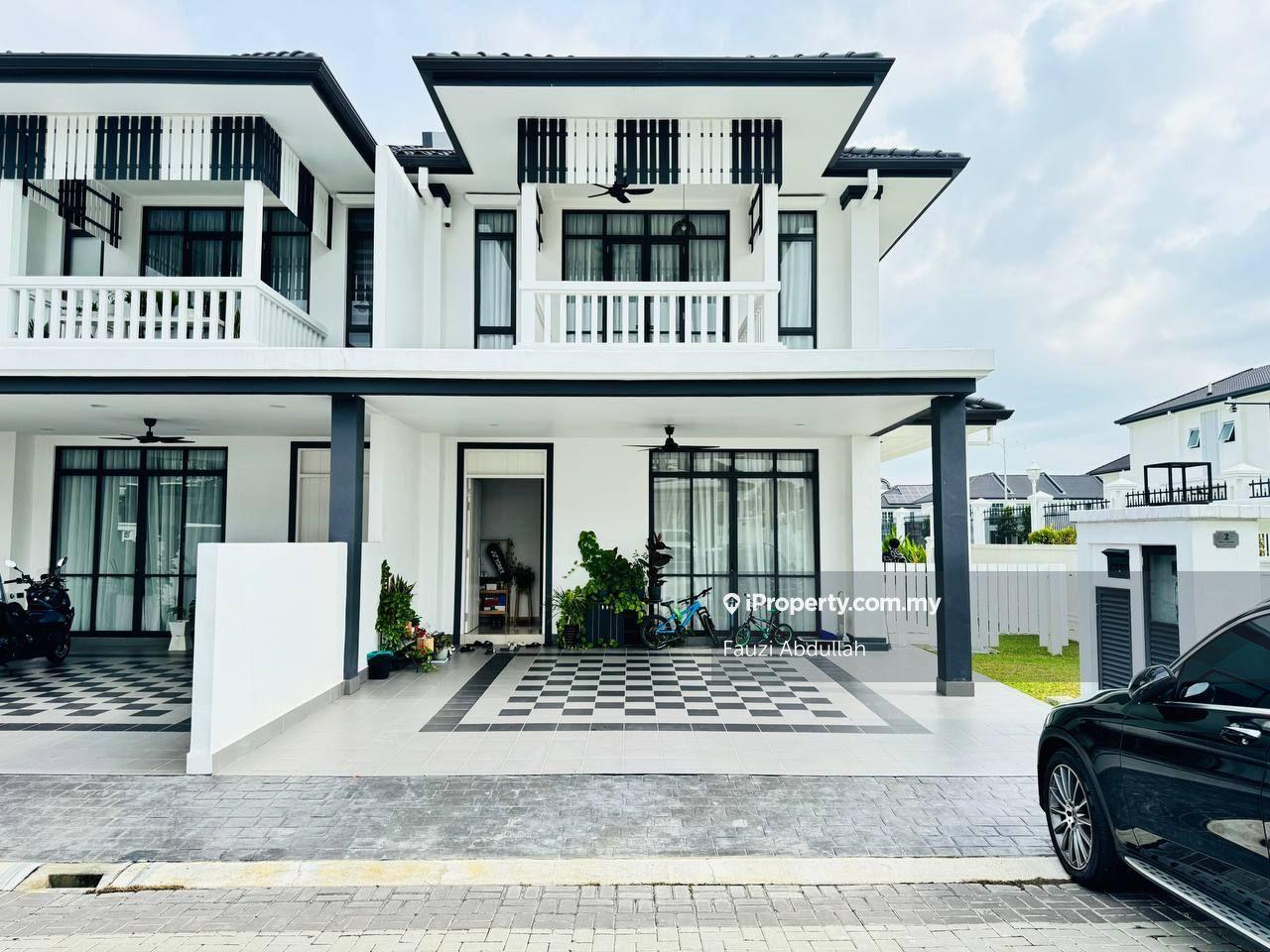 End Lot Renovated Double Storey Terrace Mellowood Eco Majestic